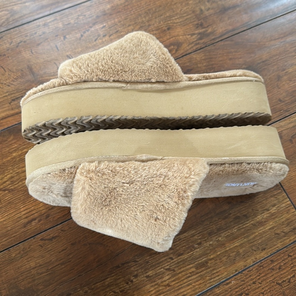 Muk Luks Tan Fuzzy Slippers - Picture 4 of 4